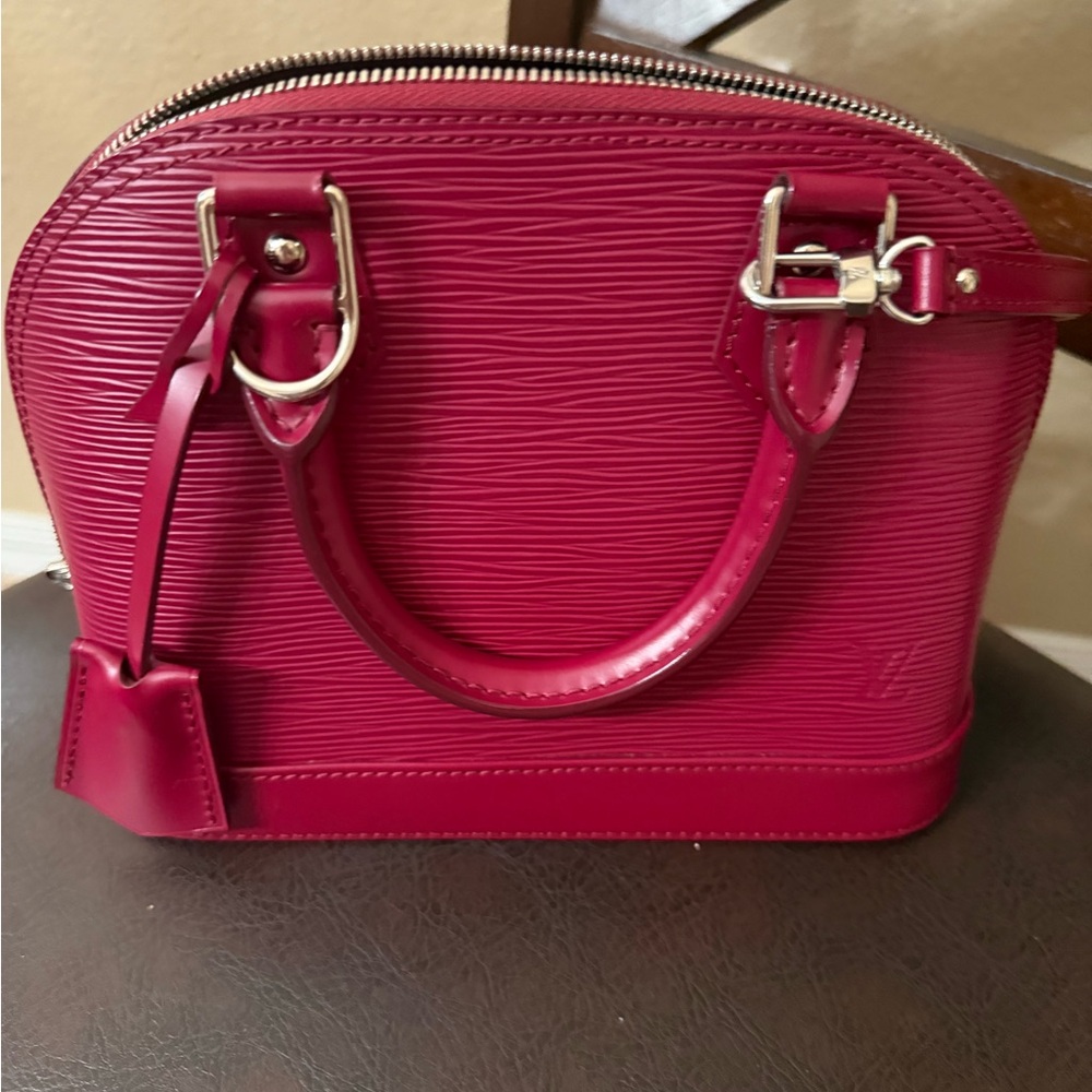 Louis Vuitton Pivoine Epi Alma BB Satchel with Silver Hardware Great Condition